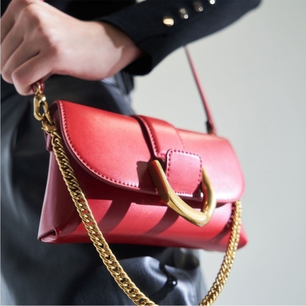 Charles and Keith: Gabine Crossbody Bag - Red